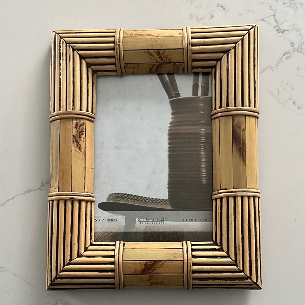 Sicura 5 x 7 inch Bamboo Style Rattan Picture Frame